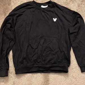 H&M Black Crewneck